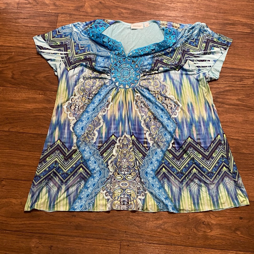 Avenue Blouse boho artsy‎ feminine flutter sleeves